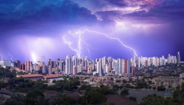 CRISE CLIMÁTICA TEM AUMENTADO INCIDÊNCIA DE RAIOS NO PAÍS